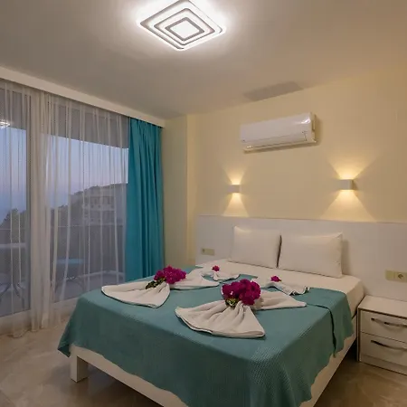 Villa Skyler Villalari *